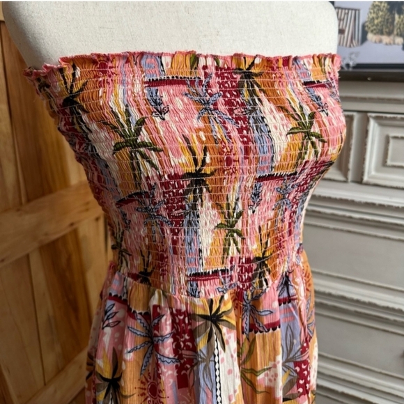 Angie Smocked Short Romper size S - Picture 2 of 7